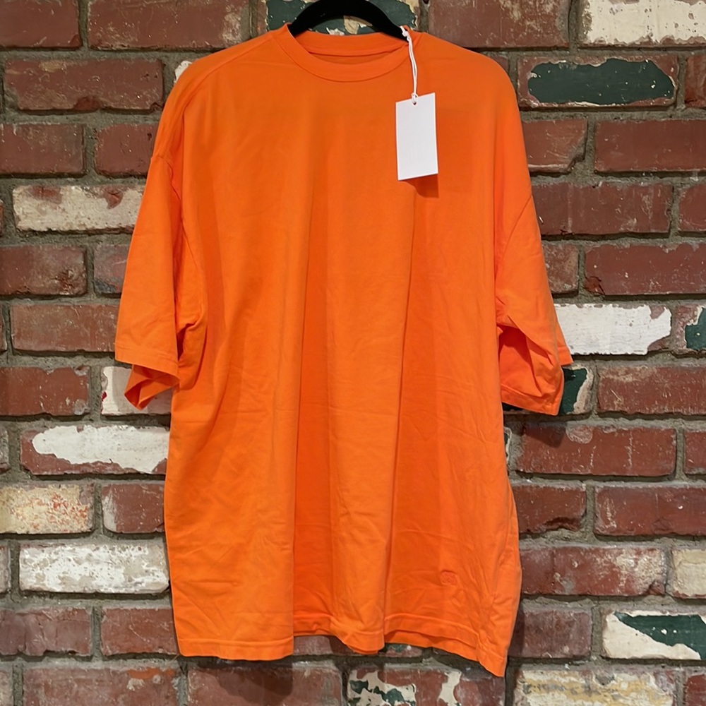Helsa  Jersey Oversized  orange t shirt  size  Medium  NWT - Picture 5 of 7
